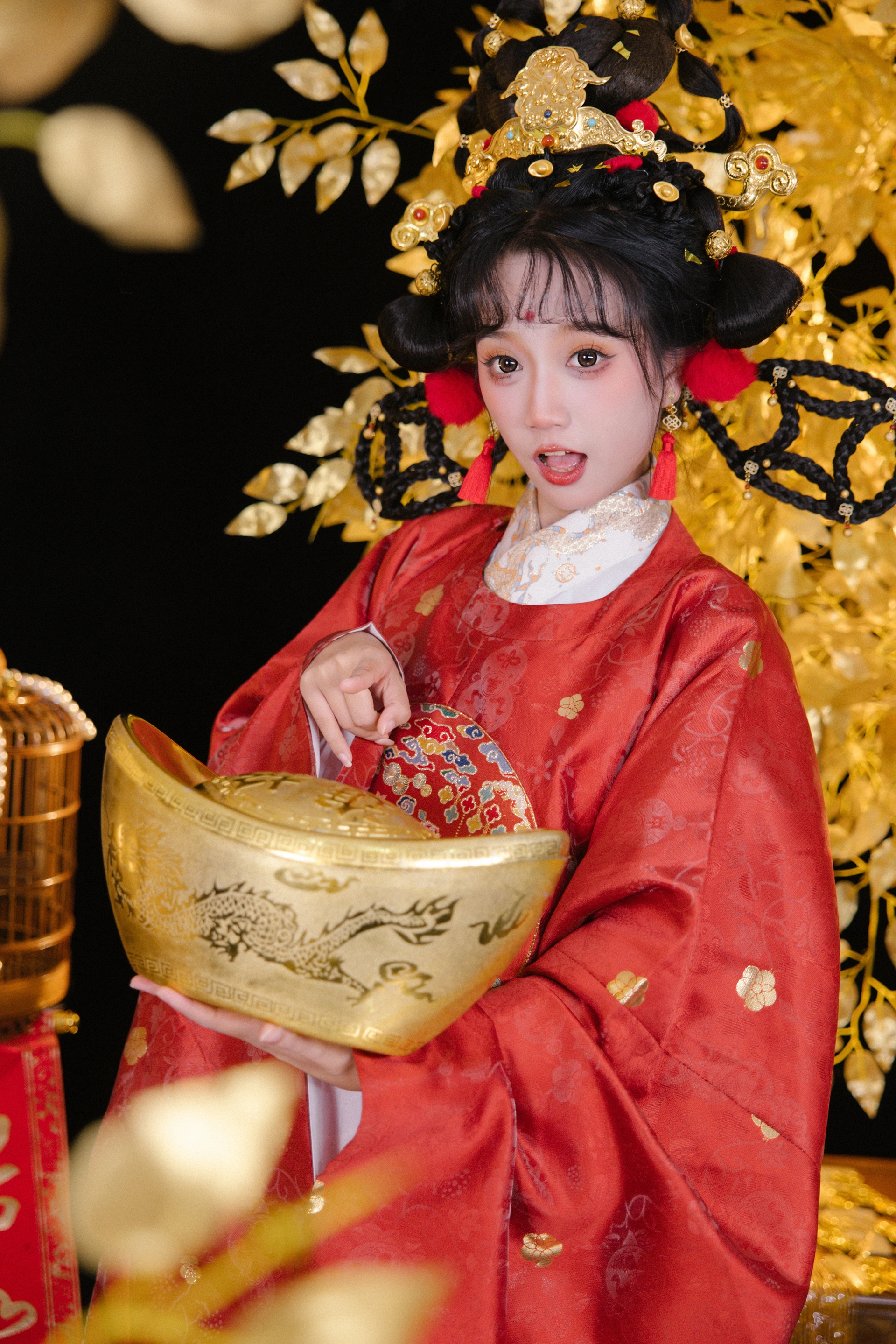 [YITUYU艺图语]2023.12.19 小财神 小羊崽吃了吗 2